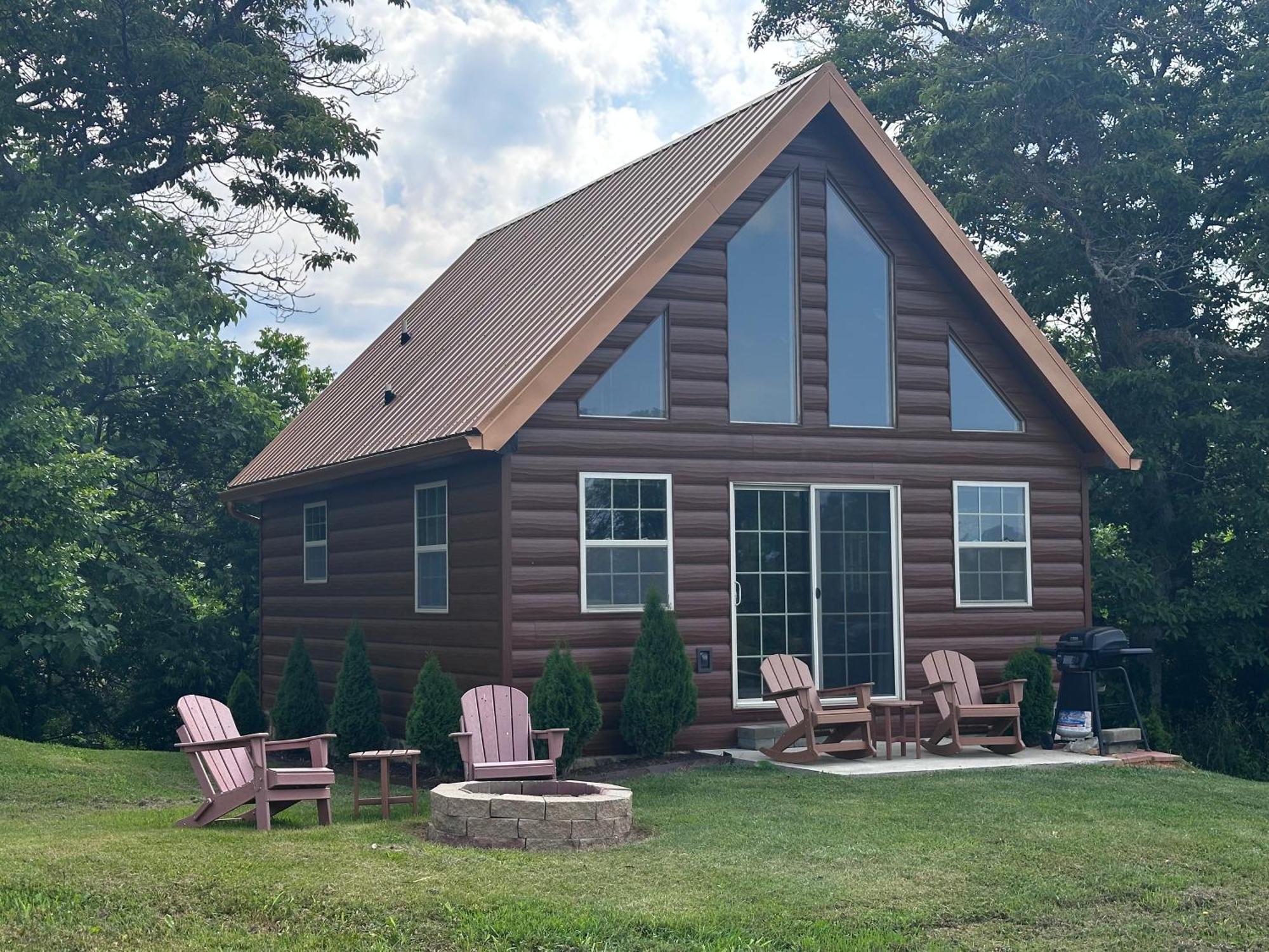 Cozy 1 Bedroom Cabin In The Heart Of Jonesborough Bagian luar foto