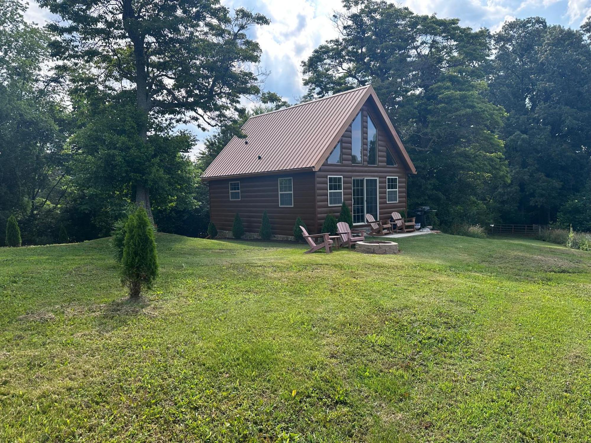 Cozy 1 Bedroom Cabin In The Heart Of Jonesborough Bagian luar foto